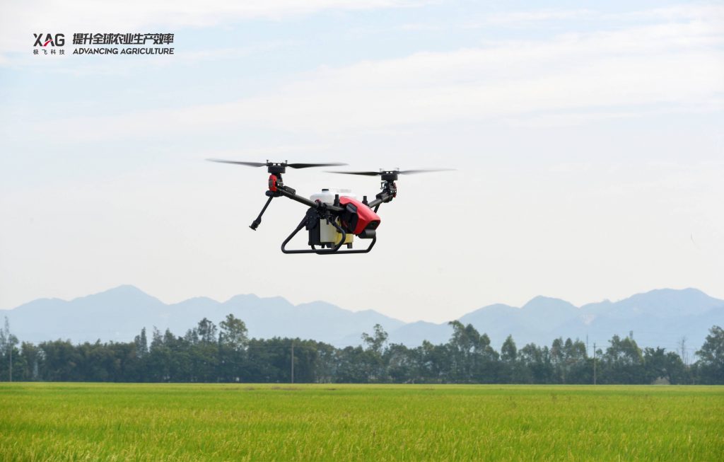 极飞2021新款农业无人机V40、P80飞行实拍视频