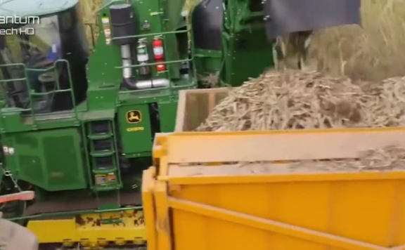 令人难以置信的现代和高级农业机械4