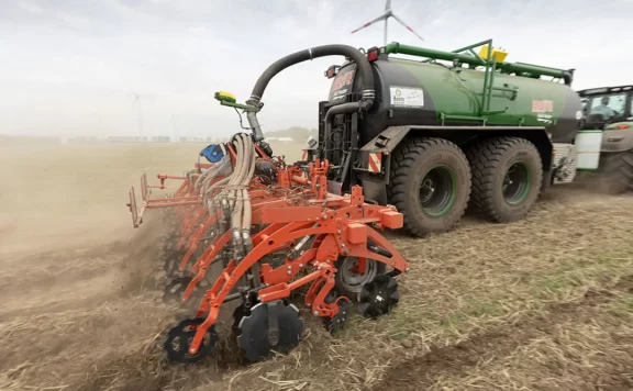 约翰迪尔Autopath  将提高了作业间定位线路的精准性