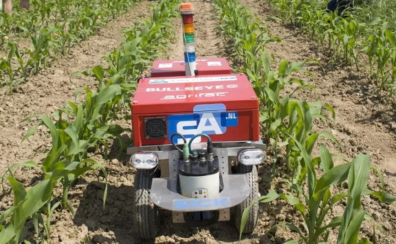 瑞士项目中探索的小型机器人免耕除草