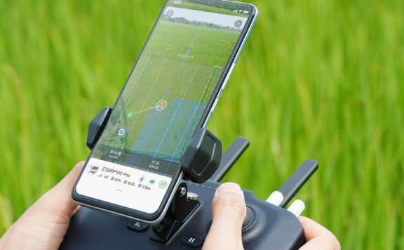 极飞ARC3 Pro双手遥控器，专为农事作业设计