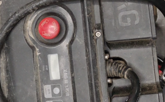 极飞发电机更换充电控制器控制盒（中）