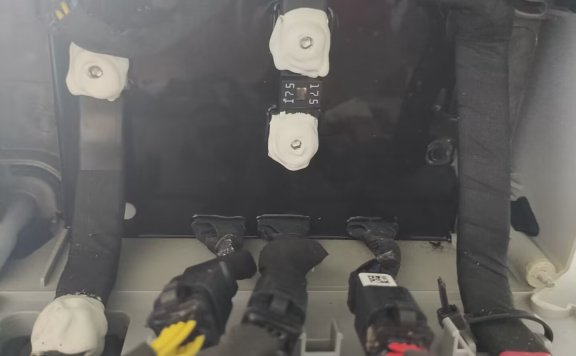 极飞B13970智能电池更换主板视频